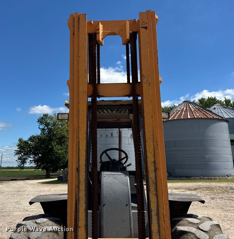 image for item EF2158 1999 Case 586G forklift