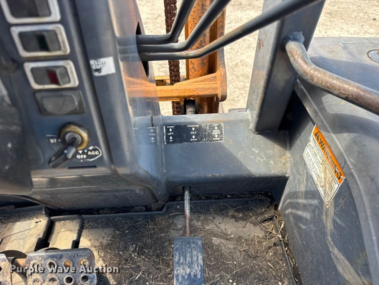 image for item EF2158 1999 Case 586G forklift