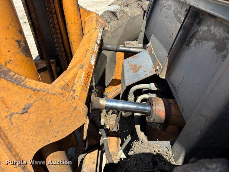 image for item EF2159 2006 Case 586G forklift