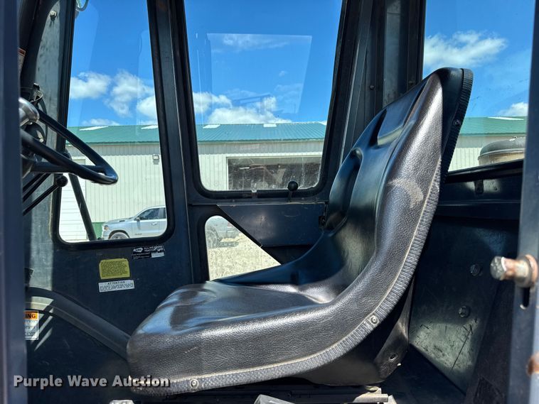 image for item EF2159 2006 Case 586G forklift