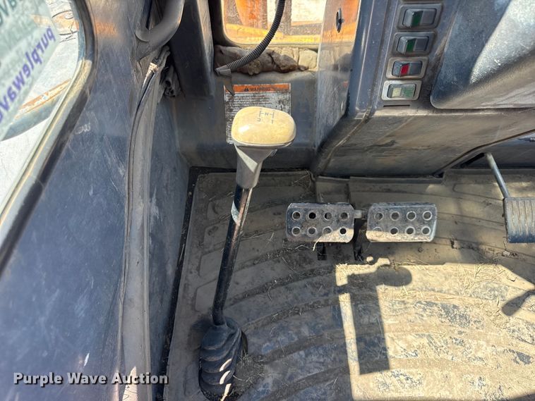 image for item EF2159 2006 Case 586G forklift