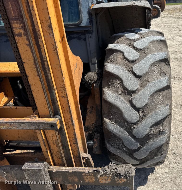 image for item EF2159 2006 Case 586G forklift