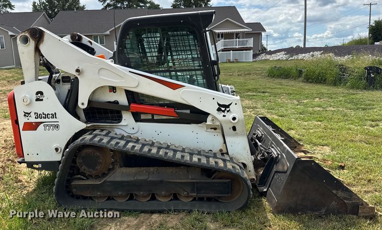 MINI CARGADOR SOBRE ORUGAS 2017 BOBCAT T770