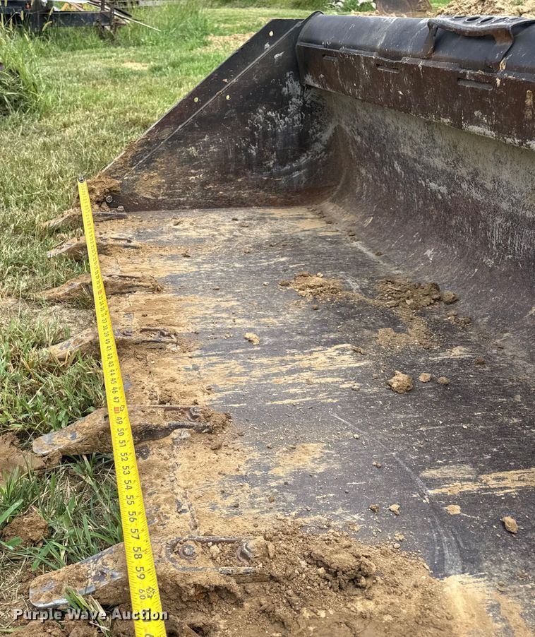 image for item EF2160 2017 Bobcat T770 tracked skid steer loader