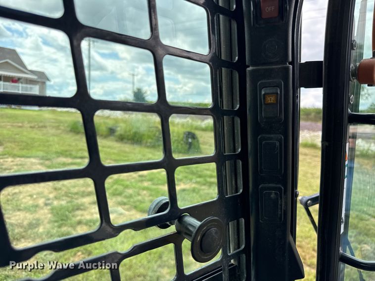 image for item EF2160 2017 Bobcat T770 tracked skid steer loader