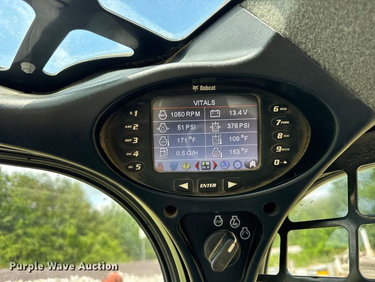 image for item EF2160 2017 Bobcat T770 tracked skid steer loader