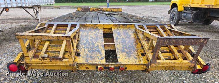 image for item EF3689 1984 JFS DT30 equipment trailer