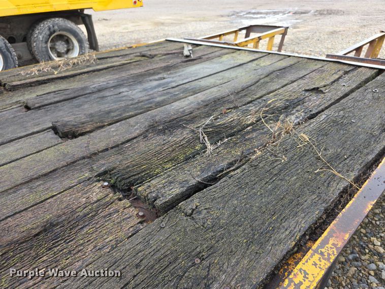 image for item EF3689 1984 JFS DT30 equipment trailer