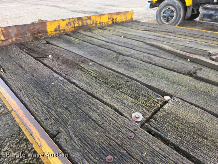 image for item EF3689 1984 JFS DT30 equipment trailer