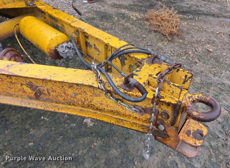 image for item EF3689 1984 JFS DT30 equipment trailer