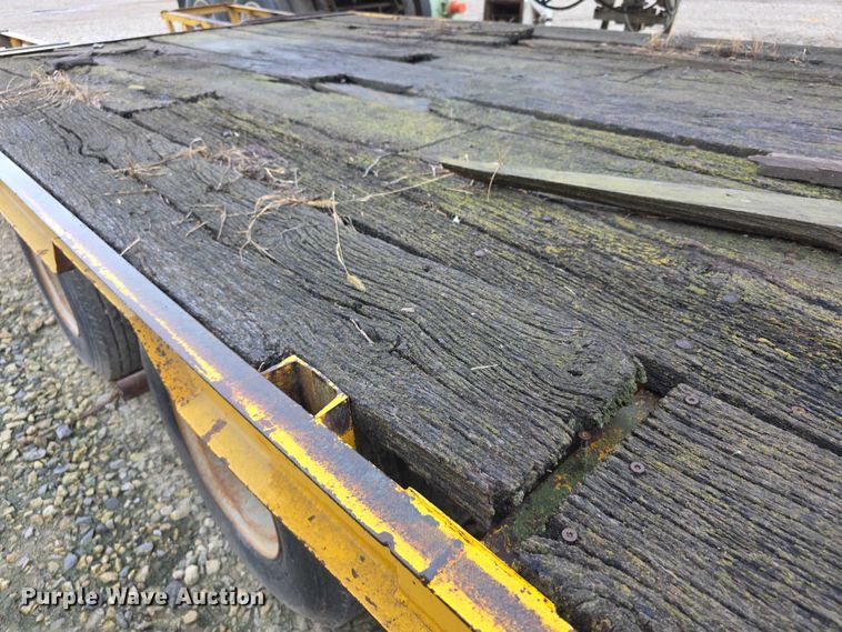 image for item EF3689 1984 JFS DT30 equipment trailer