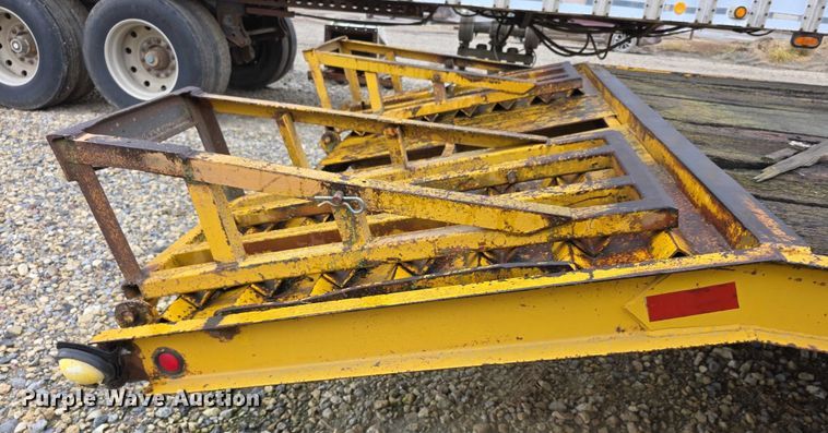 image for item EF3689 1984 JFS DT30 equipment trailer