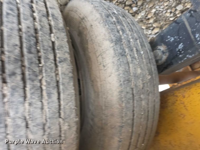 image for item EF3689 1984 JFS DT30 equipment trailer