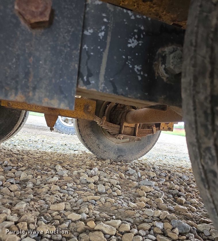 image for item EF3689 1984 JFS DT30 equipment trailer