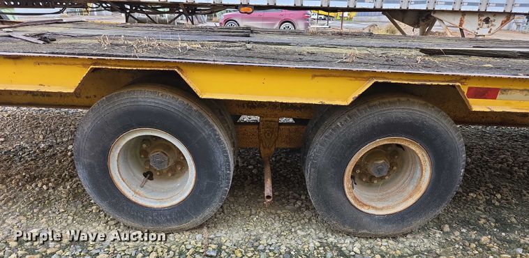 image for item EF3689 1984 JFS DT30 equipment trailer