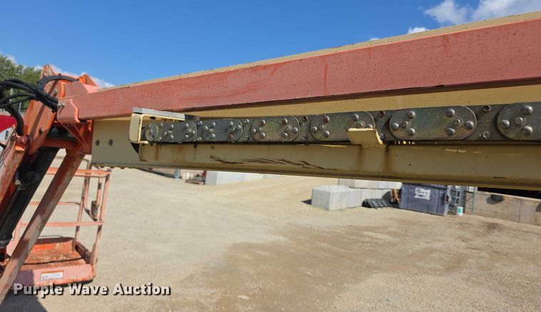 image for item EF3747 2003 JLG 460SJ boom lift