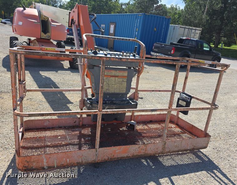 image for item EF3747 2003 JLG 460SJ boom lift