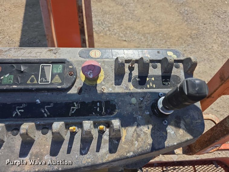 image for item EF3747 2003 JLG 460SJ boom lift