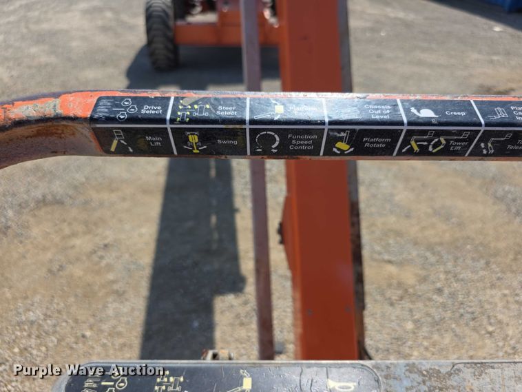 image for item EF3747 2003 JLG 460SJ boom lift