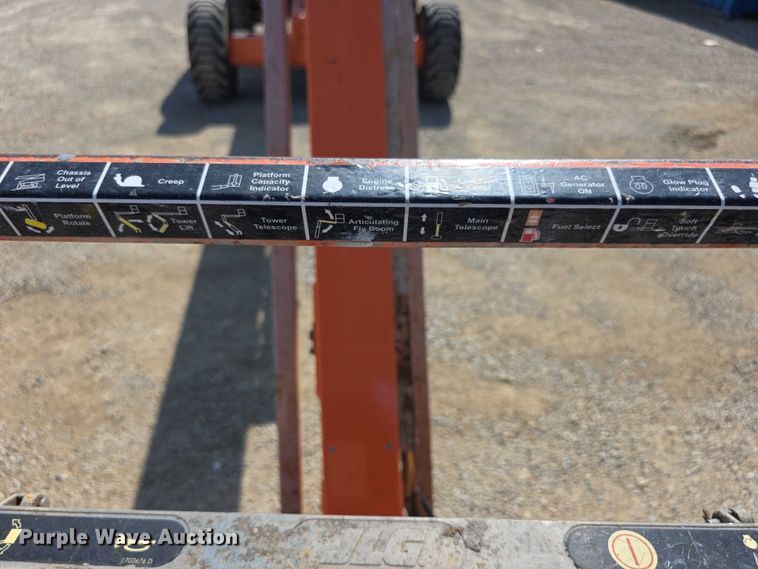 image for item EF3747 2003 JLG 460SJ boom lift