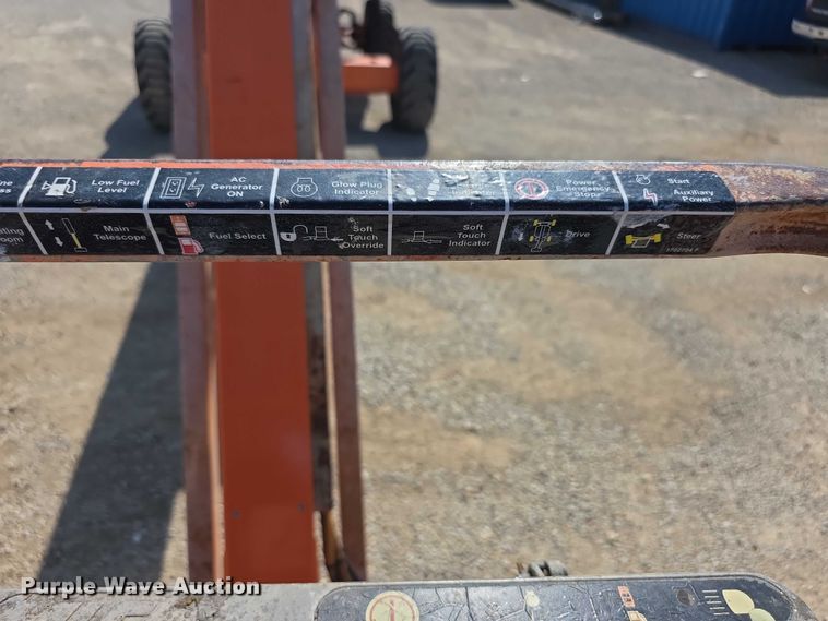 image for item EF3747 2003 JLG 460SJ boom lift