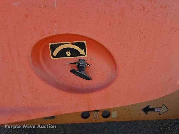 image for item EF3747 2003 JLG 460SJ boom lift