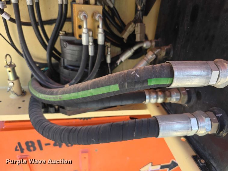 image for item EF3747 2003 JLG 460SJ boom lift