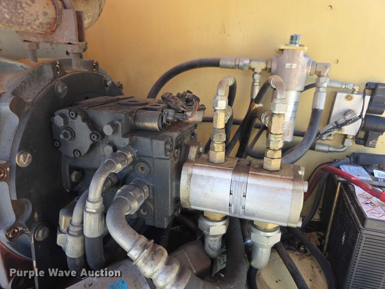 image for item EF3747 2003 JLG 460SJ boom lift