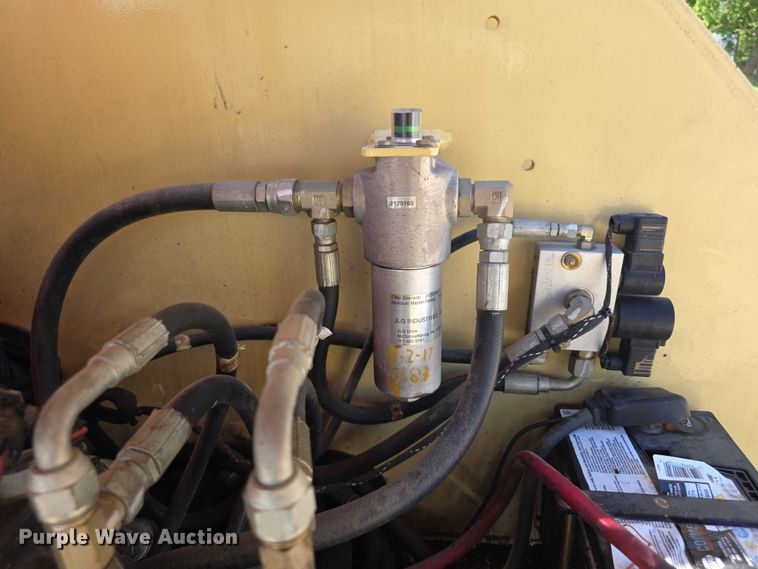 image for item EF3747 2003 JLG 460SJ boom lift