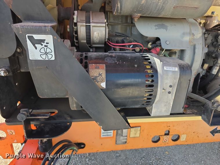 image for item EF3747 2003 JLG 460SJ boom lift