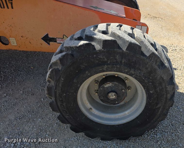 image for item EF3747 2003 JLG 460SJ boom lift