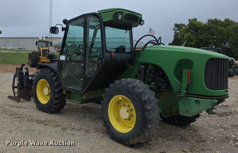 image for item EF3764 2006 John Deere  3420 telehandler