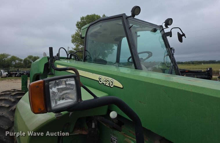 image for item EF3764 2006 John Deere  3420 telehandler
