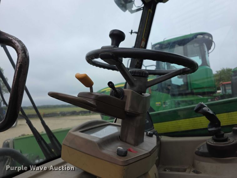 image for item EF3764 2006 John Deere  3420 telehandler