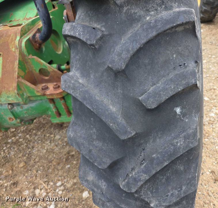 image for item EF3764 2006 John Deere  3420 telehandler