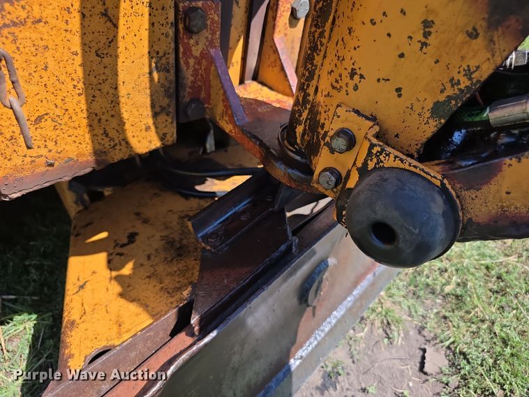 image for item EF3765 1985 Case DH4B trencher