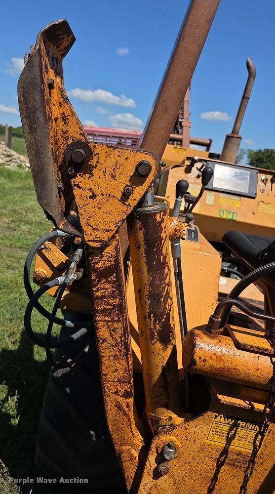 image for item EF3765 1985 Case DH4B trencher