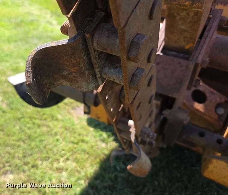 image for item EF3765 1985 Case DH4B trencher