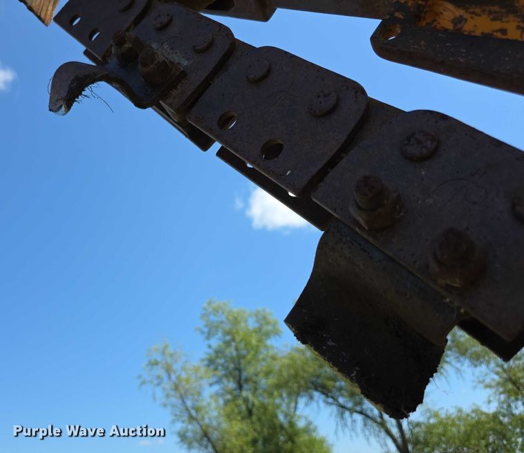 image for item EF3765 1985 Case DH4B trencher