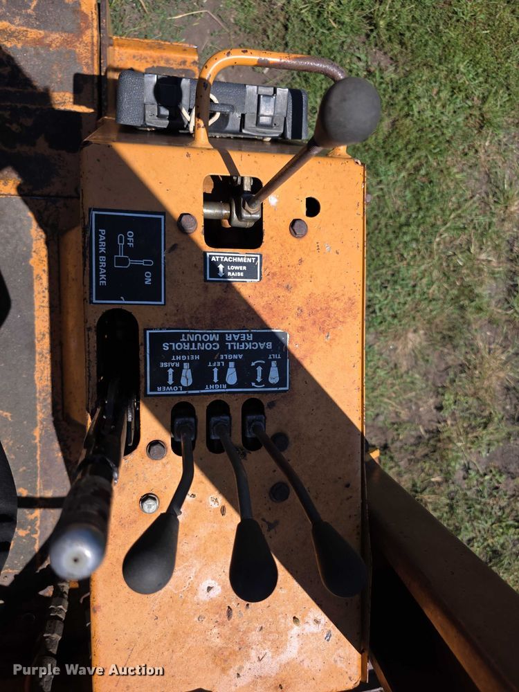 image for item EF3765 1985 Case DH4B trencher