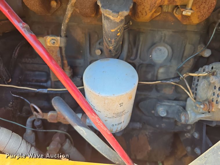 image for item EF3765 1985 Case DH4B trencher