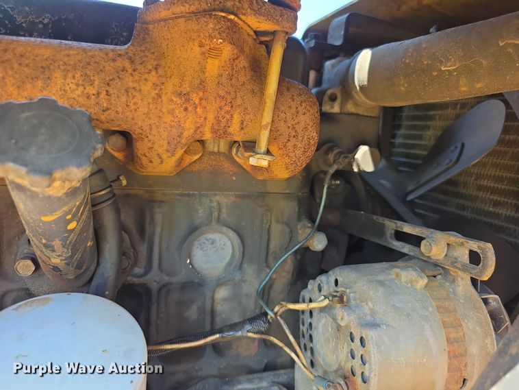 image for item EF3765 1985 Case DH4B trencher