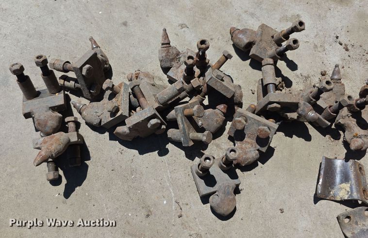 image for item EF3765 1985 Case DH4B trencher