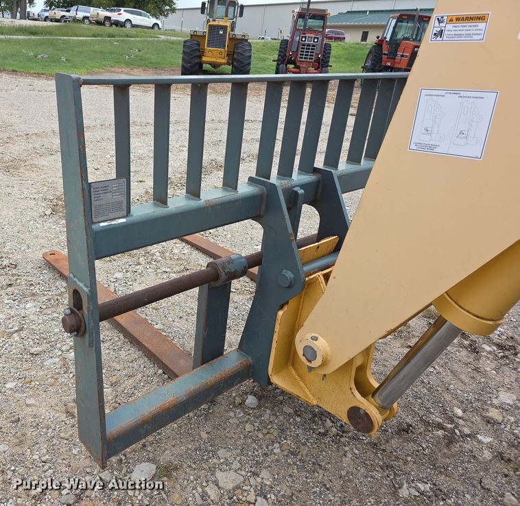 image for item EF3790 2006 Gehl RS8-42 telehandler