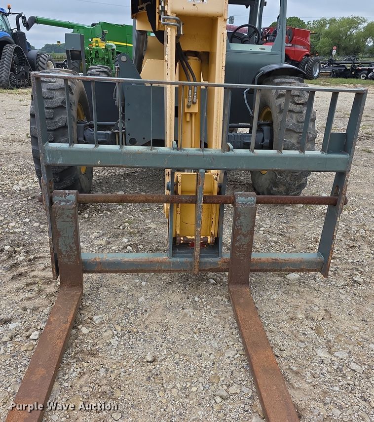 image for item EF3790 2006 Gehl RS8-42 telehandler