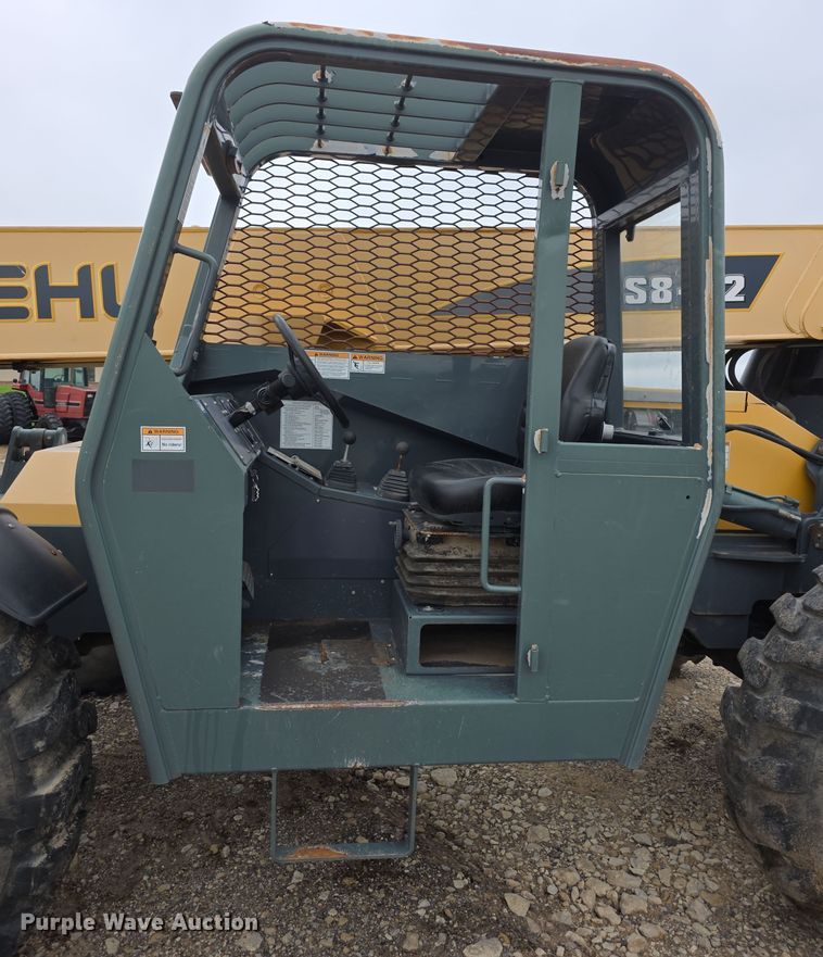 image for item EF3790 2006 Gehl RS8-42 telehandler