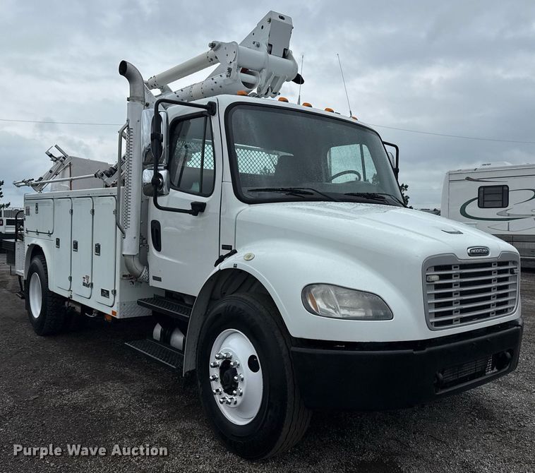 CAMIóN CON CANASTILLA 2007 FREIGHTLINER ALTEC