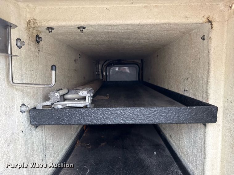 image for item EG5915 2007 Freightliner Business Class M2 bucket truck