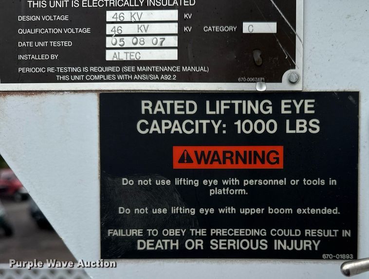 image for item EG5915 2007 Freightliner Business Class M2 bucket truck