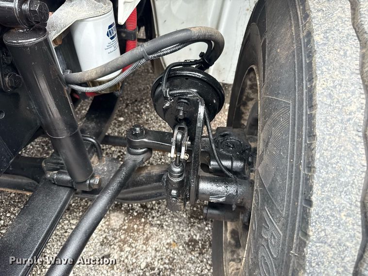 image for item EG5915 2007 Freightliner Business Class M2 bucket truck